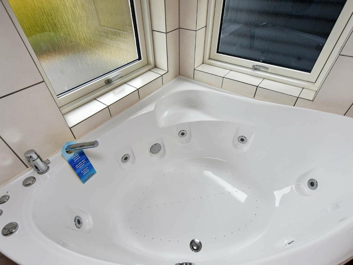 Luxurious Holiday Home In Hovborg With A Scenic View Zewnętrze zdjęcie